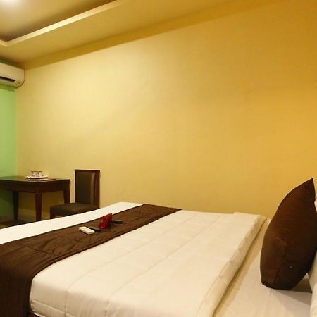 Hotel The Orchid Inns Chennai Exteriör bild